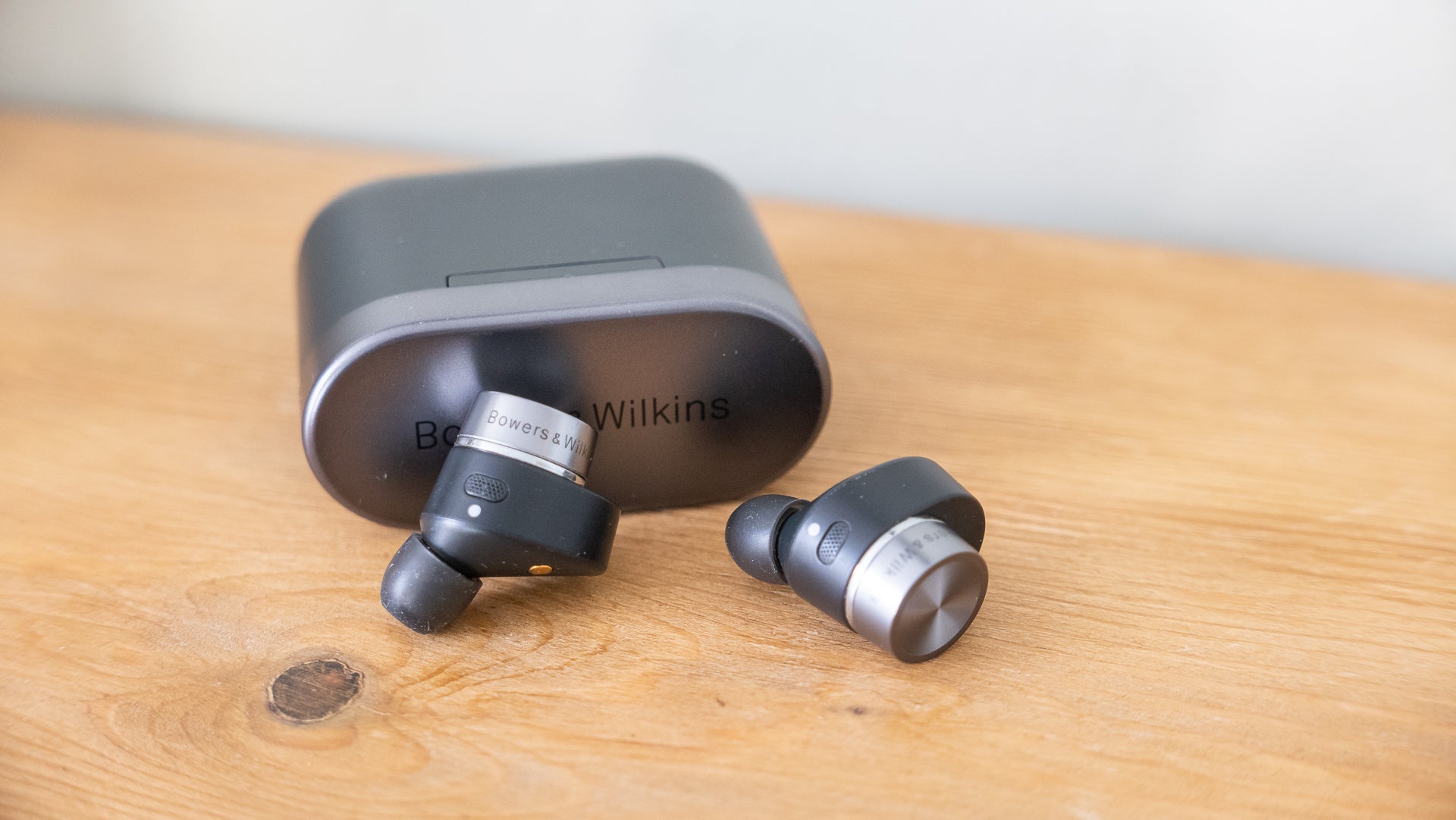 Bowers & Wilkins Pi7 S2 wireless earbuds review: Earphones for